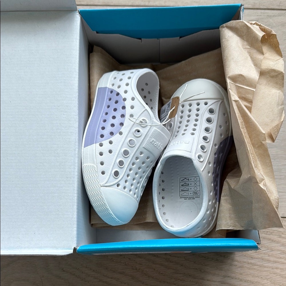 NIB NWT Native Jefferson Kids Shoes - C5 White and Purple
